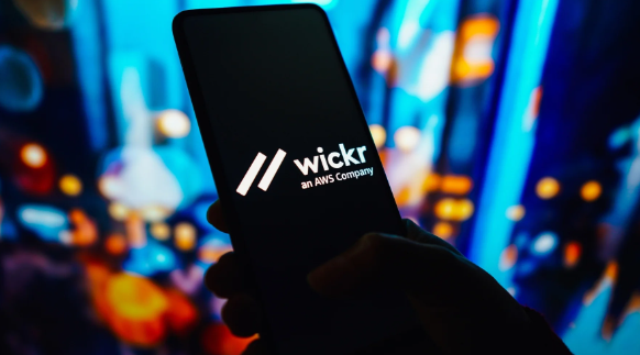 how to download Wickr me Dating App